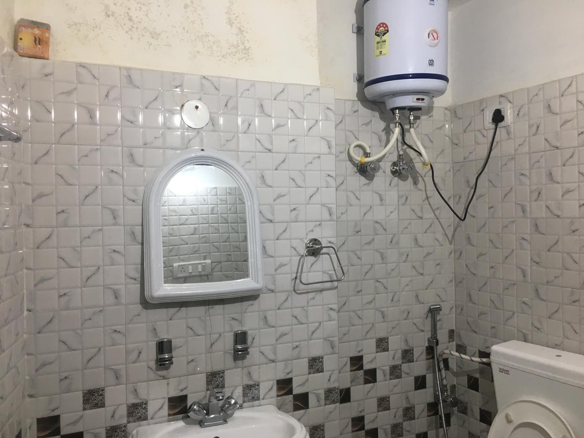 Oyo 12976 Hotel New Fiza Jammu Exterior photo